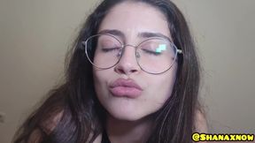 Pussy Sweaty Spreading After Gym Workout
