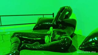 Alien’s goopy ass-fuck gusto T3, pulverizing until I spunk - Alex Spandex