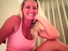 Webcam milf with breast milk live hardcore masturbate