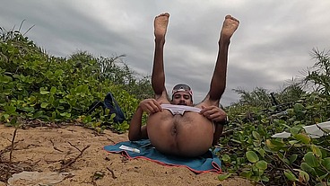 PUNHETANDO NA PRAIA