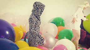 RB-F Huge Balloon Masspop with Lisa and Lea 4K UHD Version