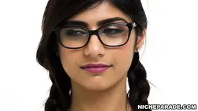Sensual Queen Mia Khalifa in intimate boots parade