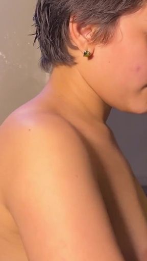 Powerful moment from "Jasmine does her house chores naked"