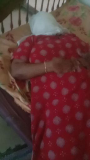 Indian Aunty Bedroom Performance