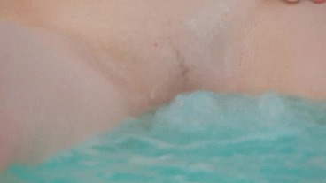 Getting wet is something that always turns Rebecca on, so when she gets frustrated after a...