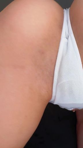Rhiannon Ryder Sucks Danny D's Huge Cock and Gets a Thick Facial