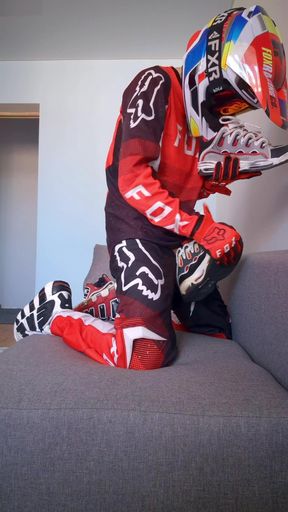 I Put on Mxgear and Fuck My Osiris Sneakers