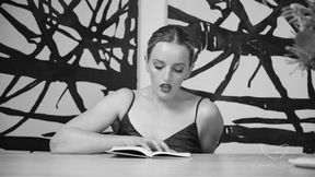 Charlie Moore Self-pleases While Reading Amber Moore&#x2019;s Naughty&#x1F608; Stories!