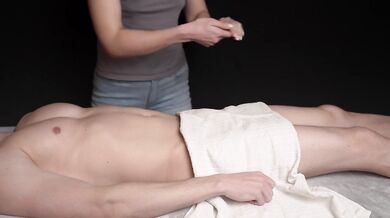 amateur masseuse gives a happy ending handjob with sensual oil massage