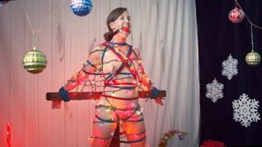 Oh Christmas Tree! - Elise Graves and Utmost Restraint