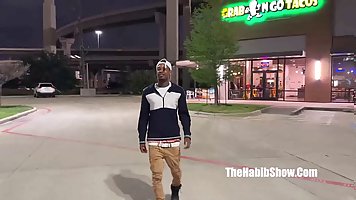 Thick ass Texas freak Ambitious Booty piss at the parking