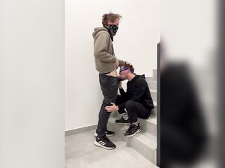 Quickie on the staircase, swallowing