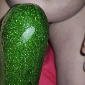 Huge Squash Makes My Cunt Squirt Like A Fountain.