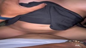 Cari�osita morena con culonas y tetas grandes disfruta de un polvo salvaje