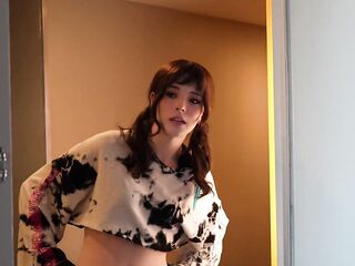 Tiny Rock Wench Knocked On the Wrong Door.. Lost T-hotty Gets Banged Inexperienced