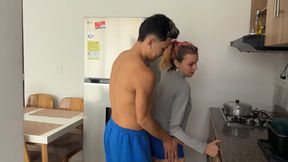 I Take Advantage of the Fact That No One Is Home to Give My Little Stepsister a Hard Fuck in the Kitchen