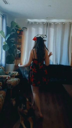 I walk in the door, you start screaming... 🎶