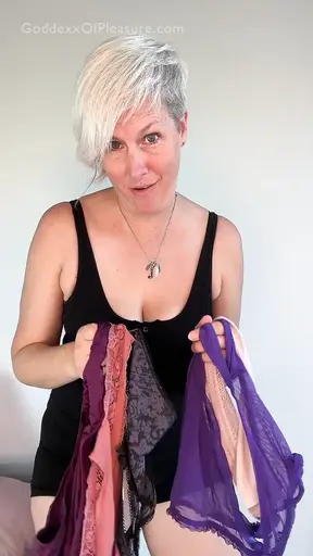 Step Mom Makes Naughty Boy Cum While Counting Down to JOI