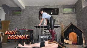 MISTRESS GAIA - BOOT DOORMAT - HD