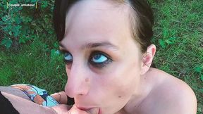 une pipe en exterieur ! c est trop bon !surtout en mode grosse chienne