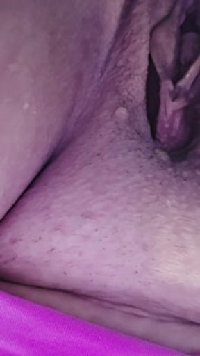 Mommy has to pee 🫦💦