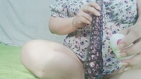 Mature MILF Stepmom Looks for Someone to Put a Huge Cock in Her 1