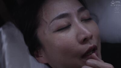 Stepmom Reiko Seo gets creampied by stepson-in-law while her daughter's wedding reception is in view