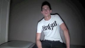 Rel straigth boy accept to be sucked by gay friend