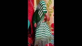 देसी एक्सएक्सएक्सभाभी के लिए मार्केट से गिफ्ट ला के दिया खुशी से मेरा सब पानी निकल दिए हिंदी सेक्सी