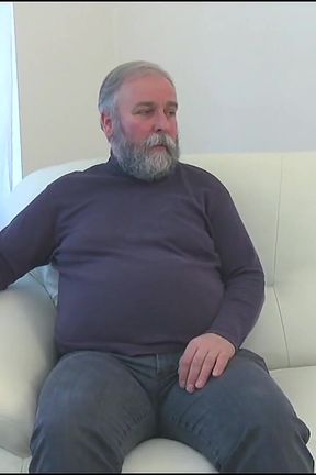 Sexy Young Blonde Spreads Her Legs for Older Man Who Eats Her Pussy and Fucks Her Hard