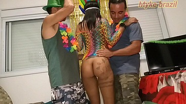 Carnaval do Myke Brazil 2024 com Fabinho costa e millena Gomes ela adora sex anal