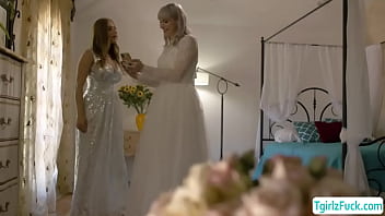 Blonde ts Lianna Lawson tranny cock blowjob and fucks friends pussy