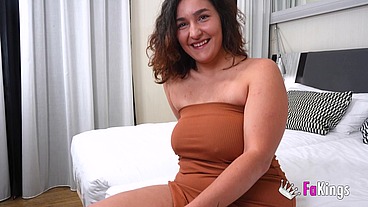 College girl, UNLEASHED! Busty babe Gigi Lust left her boyfriend for PORN
