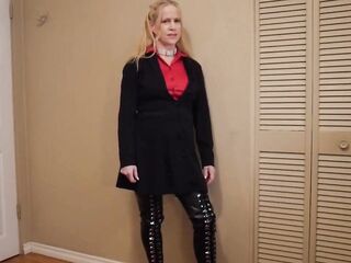 Hawt Teacher Is Groupie to Students Band