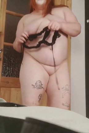 BBW Domme Venus Aurea Rewards You by Sitting on Your Face as You're on a Leash