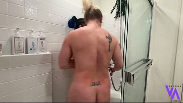 LESBIAN SHOWER RIMMING AND PUSSY LICKING - VANESSA ARIZONA AND NAUGHTY TALULAH