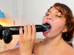 Sexy hottie Anetta Keys enjoys a solo toy masturbation