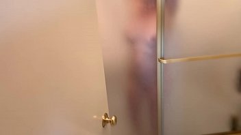 Cumming in stepmom&#039_s panties turns her on