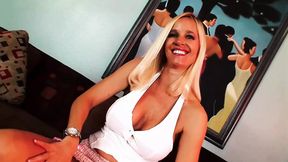 Tabitha Craves Anal&#x1F44C; Pleasure with a Quick Fuck as Hubby's Away