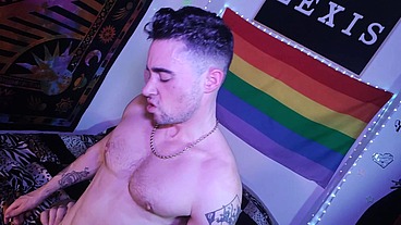 LEO BULGARI FUCKS FOR THE FIRST TIME WITH A TRANS BOY (FTM) VICTOR DEEX - AMAZING FULL VIDEO!!!