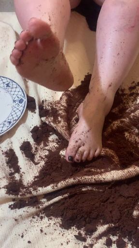 Feet Feet Feet in the Cake