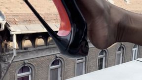 BTS GINA GERSON WEARING STOCKINGS AND HOT CHICK 13CM HIGH HEELS