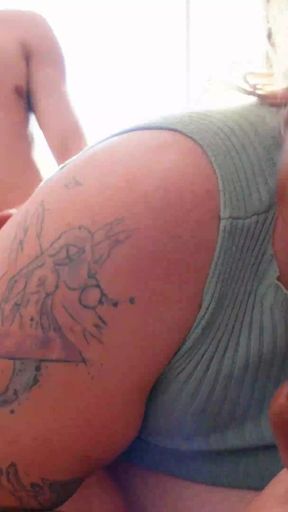 Fucking the Married Woman in Front of the Cuckold