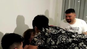 orgia-gangbang ,la psicologa se coje a todos los pacientes , juntos