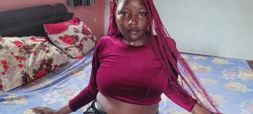 Looking at Her Fat Pussy Makes Me Horny