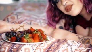 4K Red Berries ASMR - Mouth Sounds + Mastication