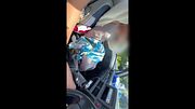 [Personal shooting] Drooling blowjob on boyfriend's dick while driving