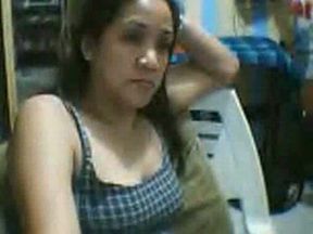 Mature Filipina webcam slut flashes her juggs and rubs her twat