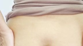 A mi novia le encanta sentarse de espaldas y tratar de tener sexo anal