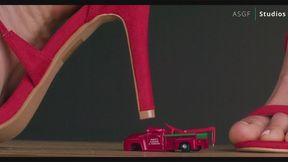 Towed the wrong car! SHRINKING FETISH! Ravishing Brunette will CRUSH you under her heel!